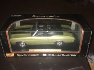 Maisto 1971 Chevy Chevelle Ss 454 Convertible Gold 1:18 Scale Diecast Muscle Car