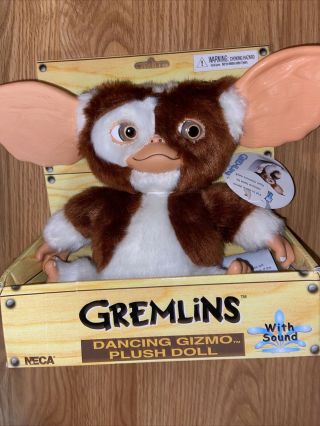 Gremlins Movie Gizmo Dancing 6 - Inch Plush Doll With Sound Mogawi Neca