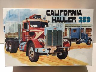 California Hauler 359 - 1:25 Scale Model Kit | Amt Peterbilt Vintage Model