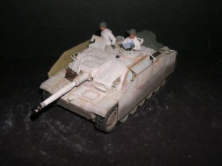 BUILT 1/35 TAMIYA STUG III AUSF G WITH CREW RUSSIAN FRONT WINTER CAMOUFLAGE 2