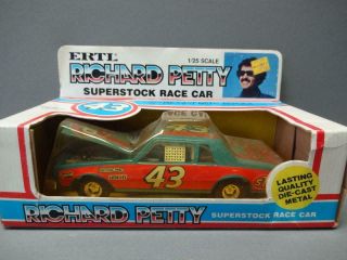 ERTL Richard Petty Superstock Race Car Stock Car Die - Cast Metal 1:25 3