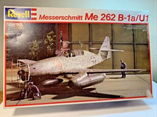 Revell : Messerschmitt Me 262 B - 1/u1 1:32 Model Airplane Kit