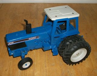 Vintage Scale Model Toys 8730 Ford Tractor 1/16 Duals 3 Point