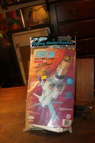 Vintage Estes Model Rocket Kit Sdi Satellite