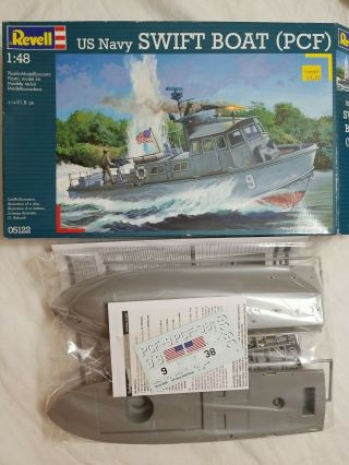 2013 Revell 05122 Us Navy Swift Boat (pcf) - 1/48 Scale Model Kit