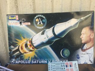 Revell 85 - 5088 1/144th Scale Apollo Saturn V Rocket (some Parts Loose