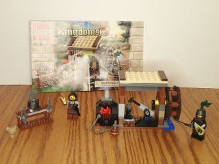 Lego Kingdoms Blacksmith Attack (6918) – Complete With Mini - Figures Instructions