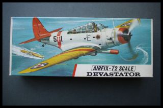 Vintage Airfix Devastator 1:72 Scale Plastic Model Kit Red - Stripe
