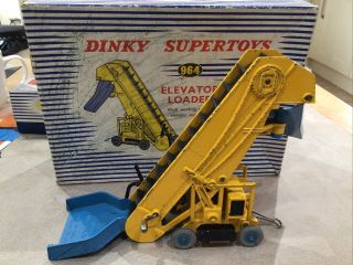 Dinky Toys 964 Elevator Loader