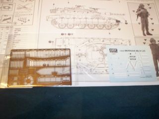 1:35 scale Merkava MK.  IV LIC Tank Model kit 13227 3