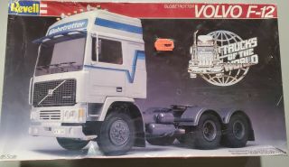 Revell 1:25 Volvo F - 12 Globetrotter Truck Model Kit Factory