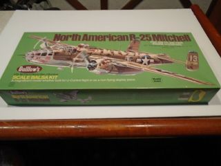 Old Guillows B - 25 Mitchell Bomber Scale Balsa Kit - 26.  5 Inch Wingspan