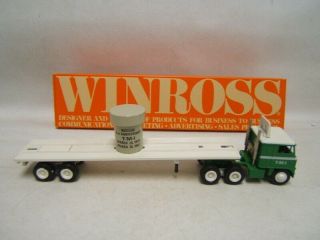 Winross Three Mile Island Tmi Nuclear White 7000 Tractor W/ Flat Bed Load 1982