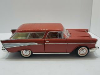 Diecast - 1/18 Road Legends 1957 Chevy Nomad - Coral