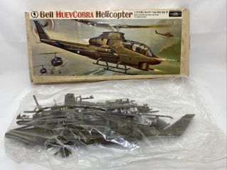 1973 Revell Bell Huey Cobra Helicopter Model 1:32 Scale Vietnam Conflict Vintage
