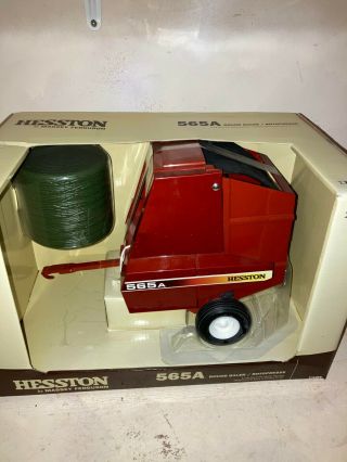 Hesston 565a Large Round Baler For A Tractor 1/16 Mf Mib Massey Ferguson