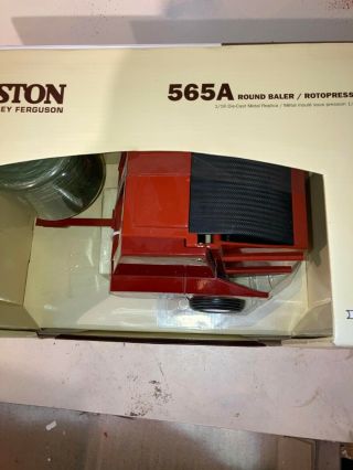 HESSTON 565A LARGE ROUND BALER FOR A TRACTOR 1/16 MF MIB MASSEY FERGUSON 2