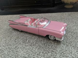 Maisto Cadillac El Dorado Biarritz 1959 1/18 Scale Die Cast Model Car In Pink