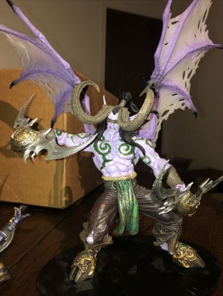 Dc Unlimited World Of Warcraft Illidan Stormrage Deluxe Collector Figure