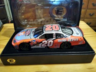 2003 Action Elite Tony Stewart 20 Home Depot Victory Lap 1/24 Scale 272 Of 1200