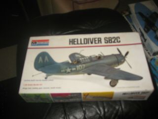 Complete On Sprue Curtiss Helldiver Sb2c By Monogram In 1/48 Scale - 1973
