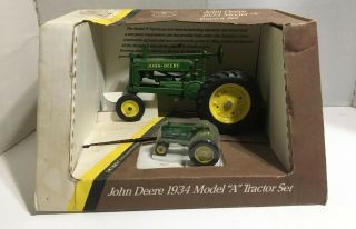 Ertl 1/16,  1/43 John Deere Model A Tractor Set