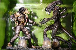 Alien & Predator Movie Maniacs Series 5 Deluxe Boxed Set Mcfarlane Toys Mib