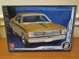 Amt/ertl Muscle 1971 Plymouth Duster Car 1/25 Scale Plastic Model Kit Open Box