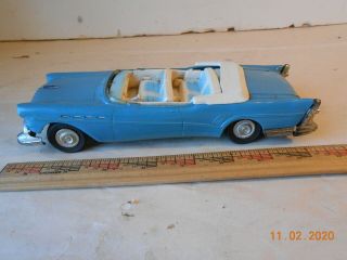 Amt Promo Model 1957 Buick Roadmaster Convertible Friction