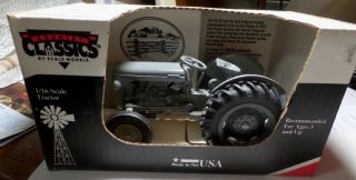Scale Model Massey Ferguson TO - 20 Farm Tractor Gray Die - Cast 1:16 Made USA - /BOX 2