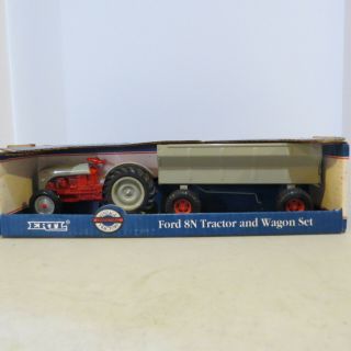Ertl Ford 8n Tractor And Flare Wagon Set 1/16 Fd - 309 - B