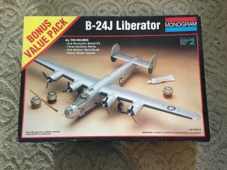 Vintage Monogram B - 24j Liberator 1/48 Scale Plastic Model Kit 6385 Started