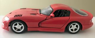 Maisto 1996 Red Dodge Viper Gts 1/18 Scale Diecast