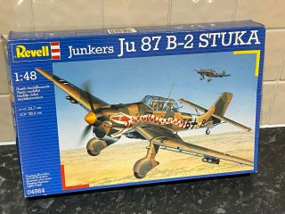 Revell 1/48 Junkers Ju - 87 B - 2 Stuka,  Contents.