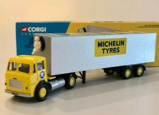 Corgi Classics Michelin Leyland Beaver Box Trailer Set 24701 1:50