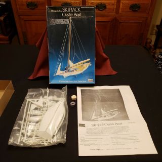 Vtg Lindberg 850 12” Long Plastic Chesapeake Bay Skipjack Oyster Boat Model Kit