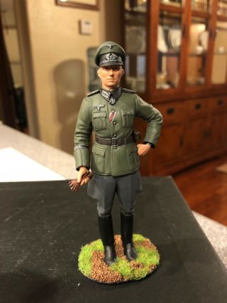 World War Two Painted Figurine German Officer 1:16 Model