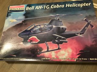 Monogram Bell Ah - 1g Cobra Helicopter 1/32 Model Kit 85 - 4677