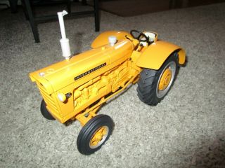 Ji Case Ih Farmall Farm Toy International Tractor Displayed Only 660 Industrial