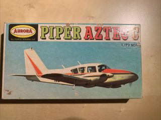 Aurora 1/72 Scale Piper Aztec C Plastic Model Kit