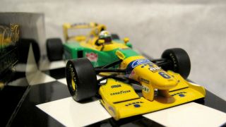 Ricardo Patrese Minichamps 1993 Benetton Ford B 193B Camel Formula 1 1:43 1/43 3