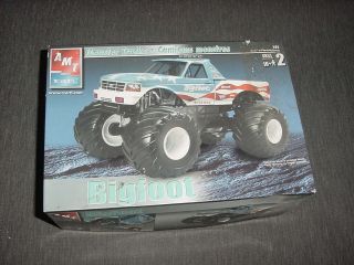 Amt Bigfoot Monster Truck Model Kit 1/25 Scale