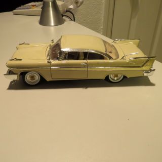1958 Plymouth Fury Motormax 1:18 Scale Diecast