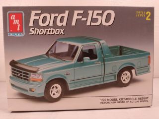 1992 Amt Ertl Ford F - 150 1/2 Ton Shortbox 1:25 Model Kit 6835 Open Box
