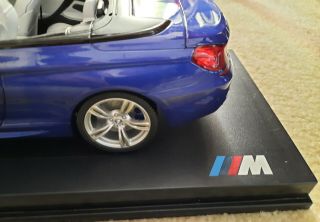 Kyosho BMW M6 1:18 scale convertivle blue gray model car die cast racing sports 3