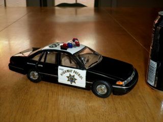 [chp] California Highway Patrol - Ford Crown Victoria,  Die Cast Metal Toy,  1/24