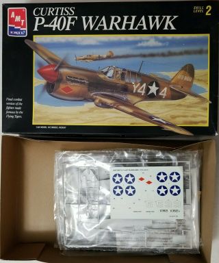1997 Amt 8795 Curtiss P - 40f Warhawk - 1/48 Scale Model Kit