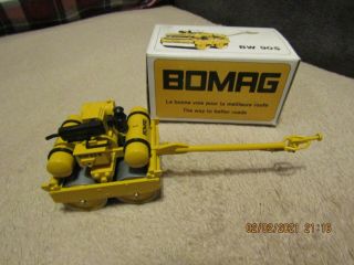 West Germany Made Bomag Bw 90s 1:20 Scale Construction Blacktop Roller.