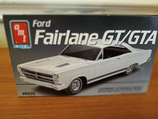Ford Fairlane GT/GTA Unbuilt Plastic Car Model Kit 6926 AMT ERTL 1:25 Open Box 2