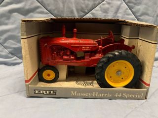 Vintage Ertl 1:16 Scale Massey Harris 44 Special Toy Die Cast Tractor W/ Box